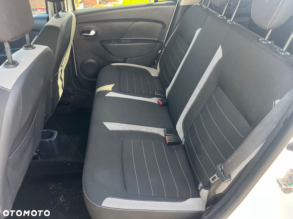 Dacia Logan dCi 90 S&S Stepway Celebration - 24