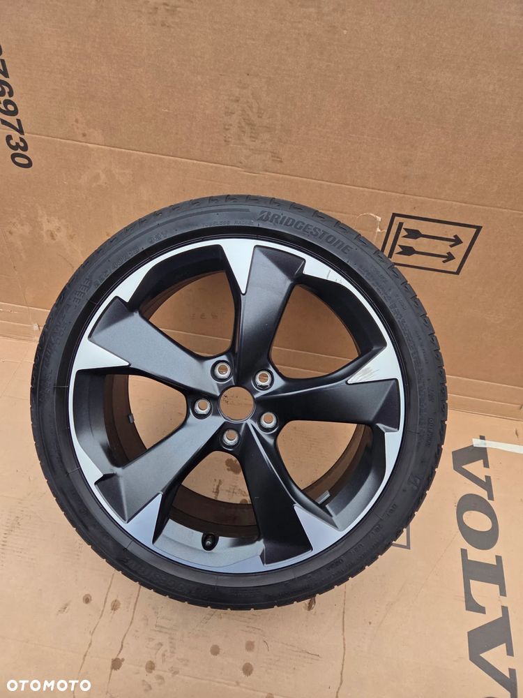 Felga aluminiowa z oponą Seat Cupra Leon IV 4 18 Cali 7.5Jx18H2 ET 46 5FA601025H 225/40R18 92 Y Bridgestone Turanza T005 0224 2024 Rok - 7