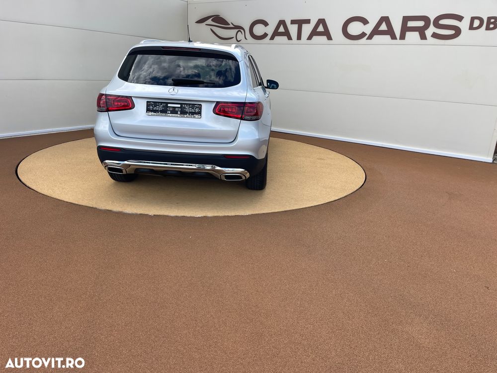 Mercedes-Benz GLC 300 d 4MATIC 9G-TRONIC - 12