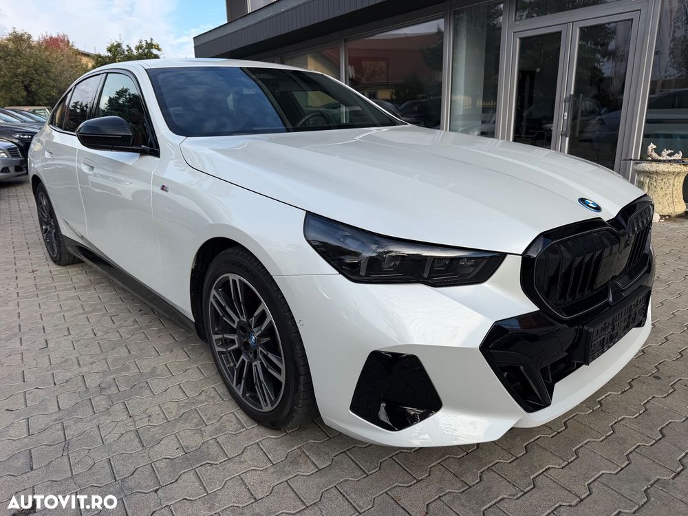 BMW Seria 5 530e Aut. - 9