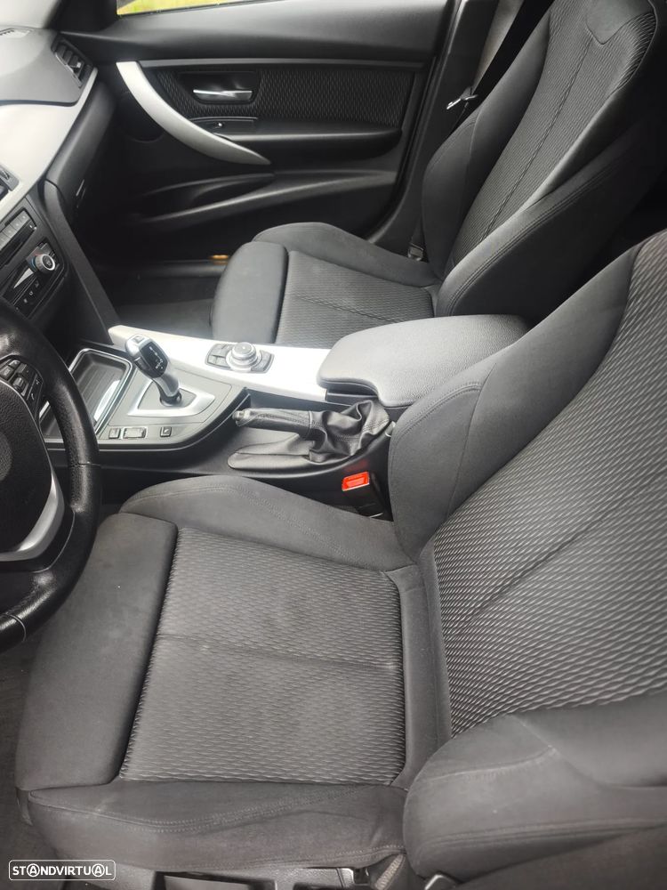 BMW 318 d Aut. Sport Line - 3