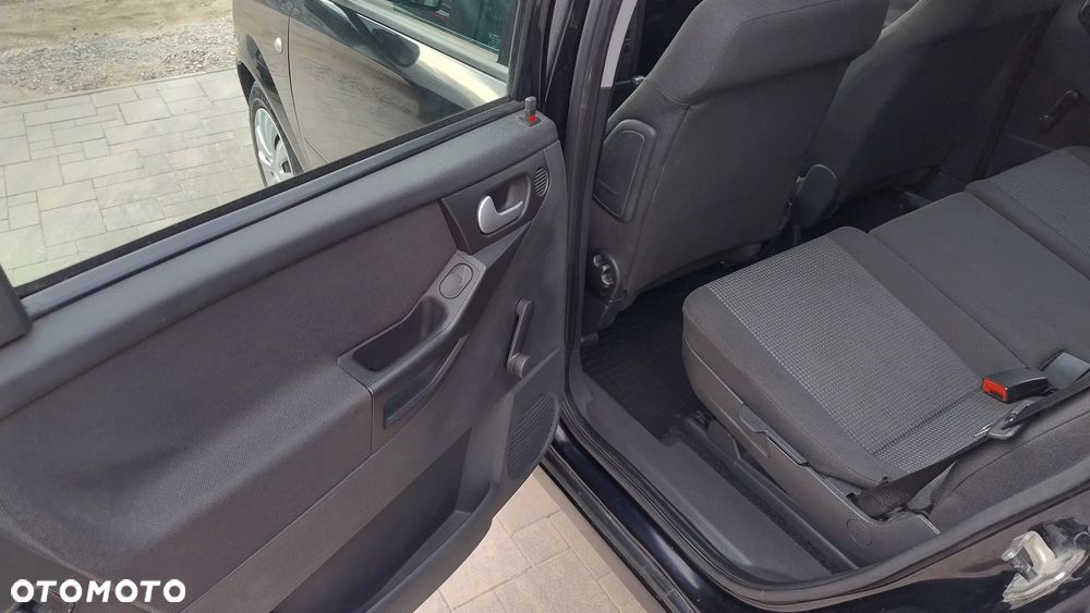 Opel Meriva - 17