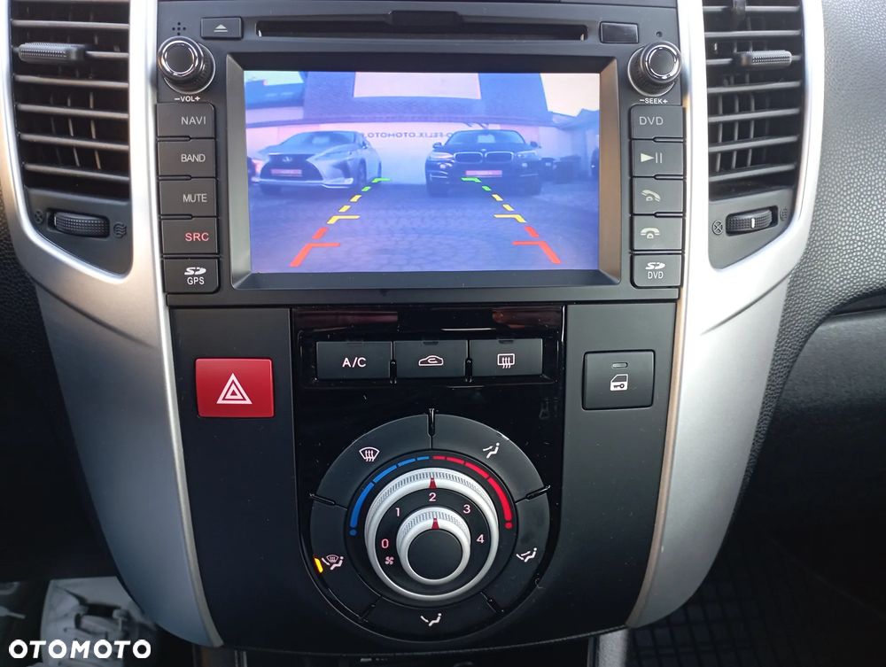 Kia Venga 1.4 M - 16