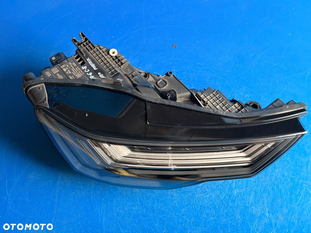PRAWY FULL LED MATRIX AUDI A6 C8 EUROPA BDB 4K0941036 - 3