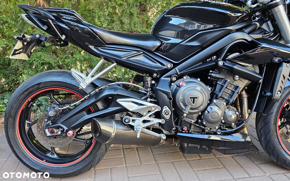 Triumph Street Triple - 14