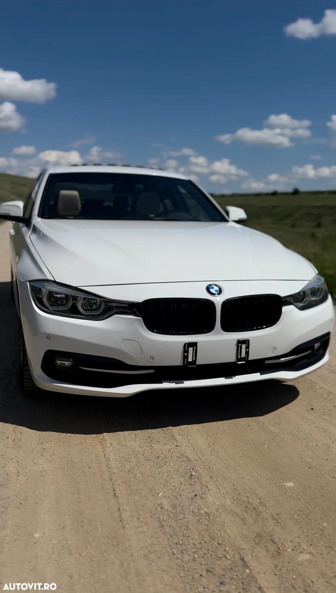 BMW Seria 3 328i Aut. Luxury Line - 1