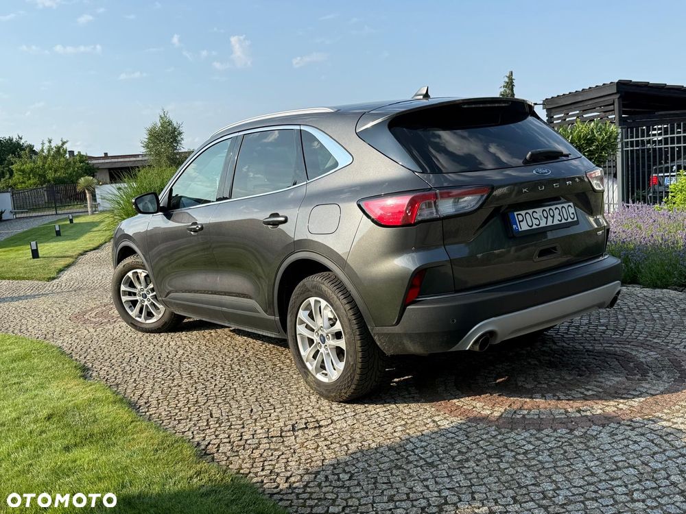 Ford Kuga 2.0 EcoBlue Hybrid TITANIUM - 4