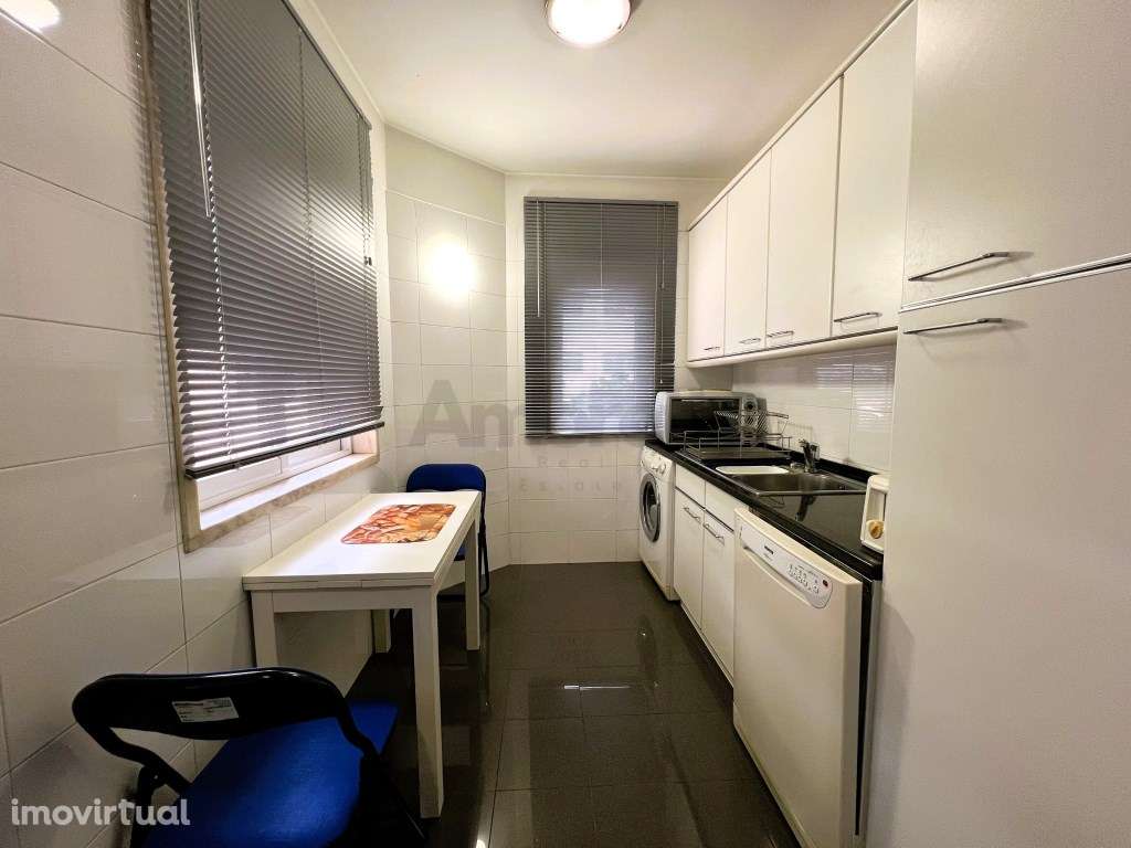 T2 Inserido em Prédio Com Elevador e Garagem - Grande imagem: 4/24