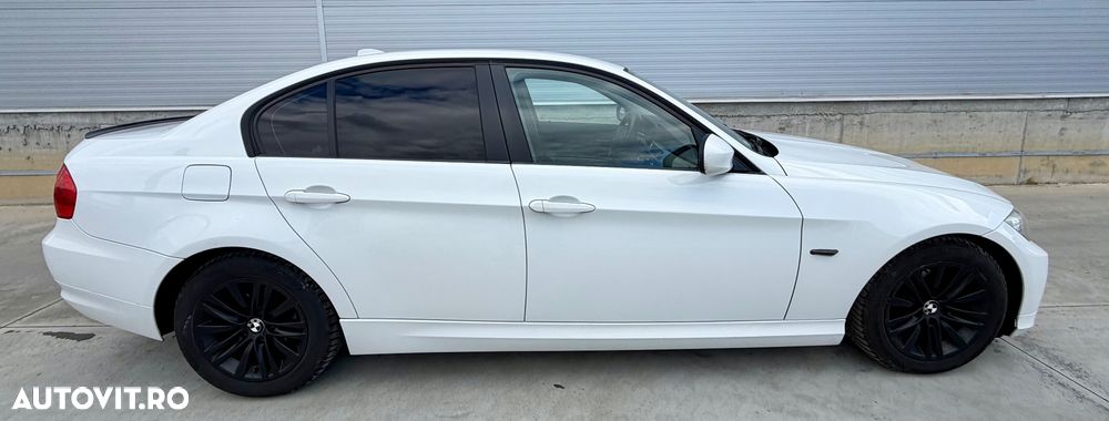 BMW Seria 3 320d DPF Edition Exclusive - 6
