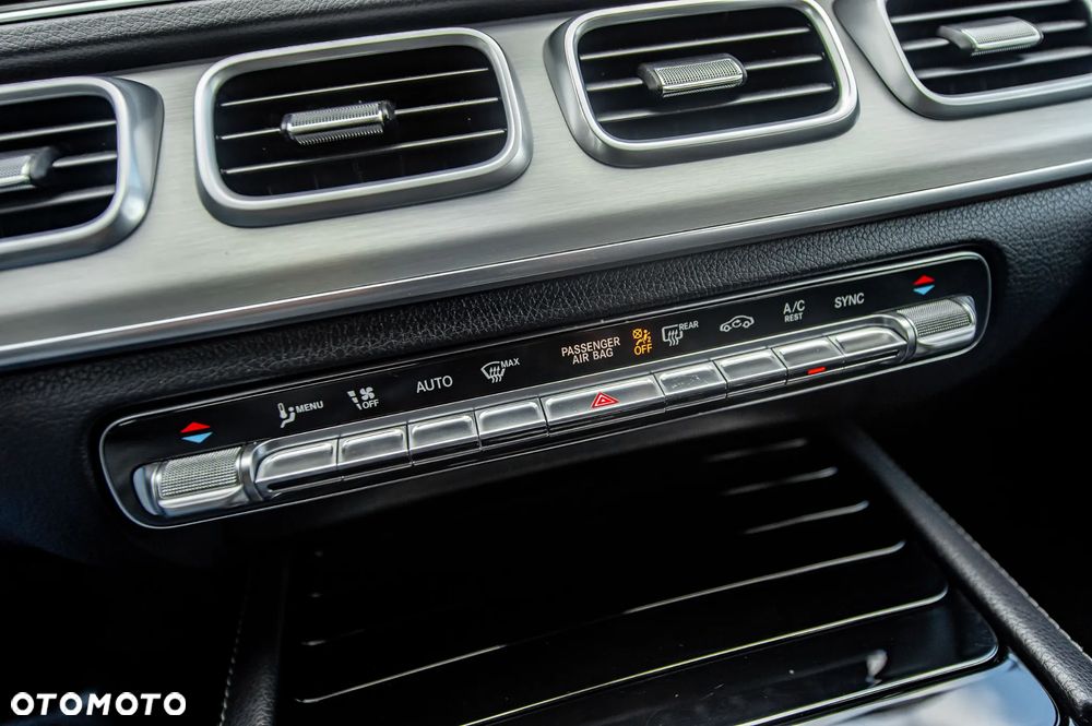 Mercedes-Benz GLE 350 d 4-Matic - 32