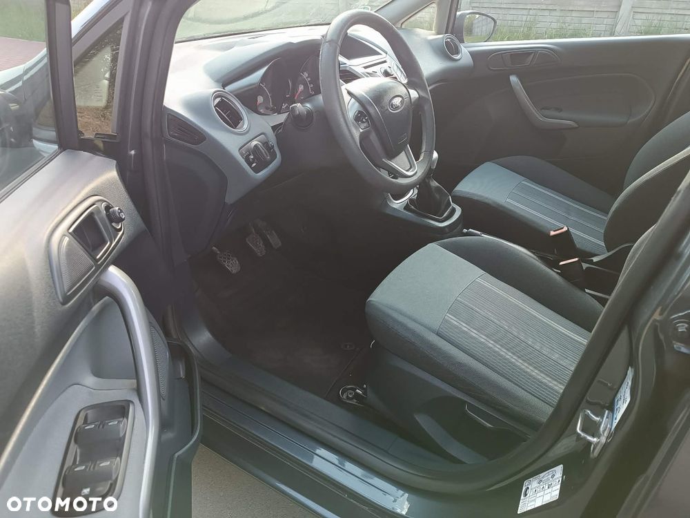 Ford Fiesta 1.25 Champions Edition - 5