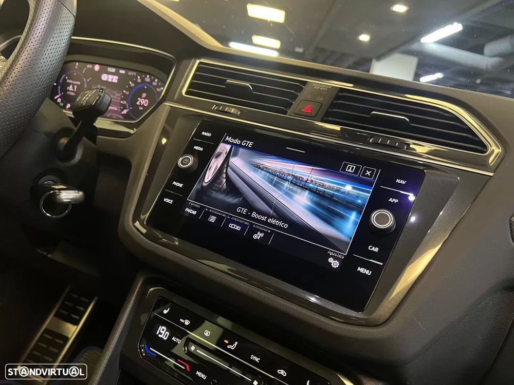 VW Tiguan 1.4 TSI eHybrid R-Line DSG - 39