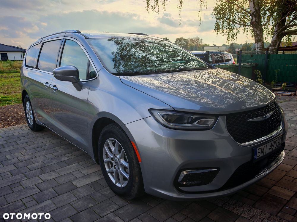 Chrysler Pacifica - 21