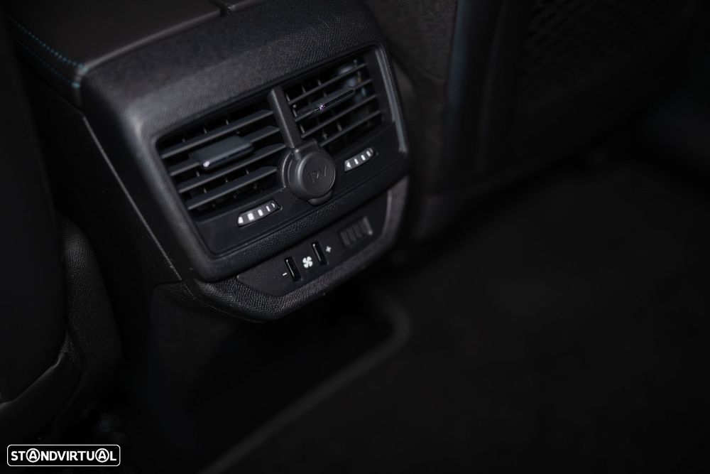 Peugeot 5008 BlueHDI 130 EAT8 Allure - 31