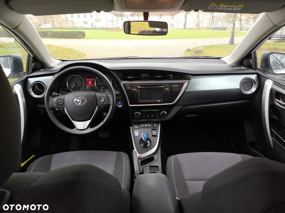 Toyota Auris - 16