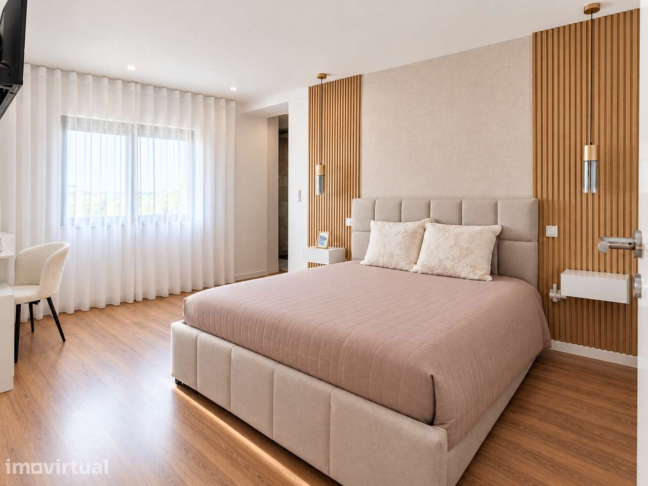 Moradia T3+1 com Jardim e Garagem em Vila Nova - Grande imagem: 5/12