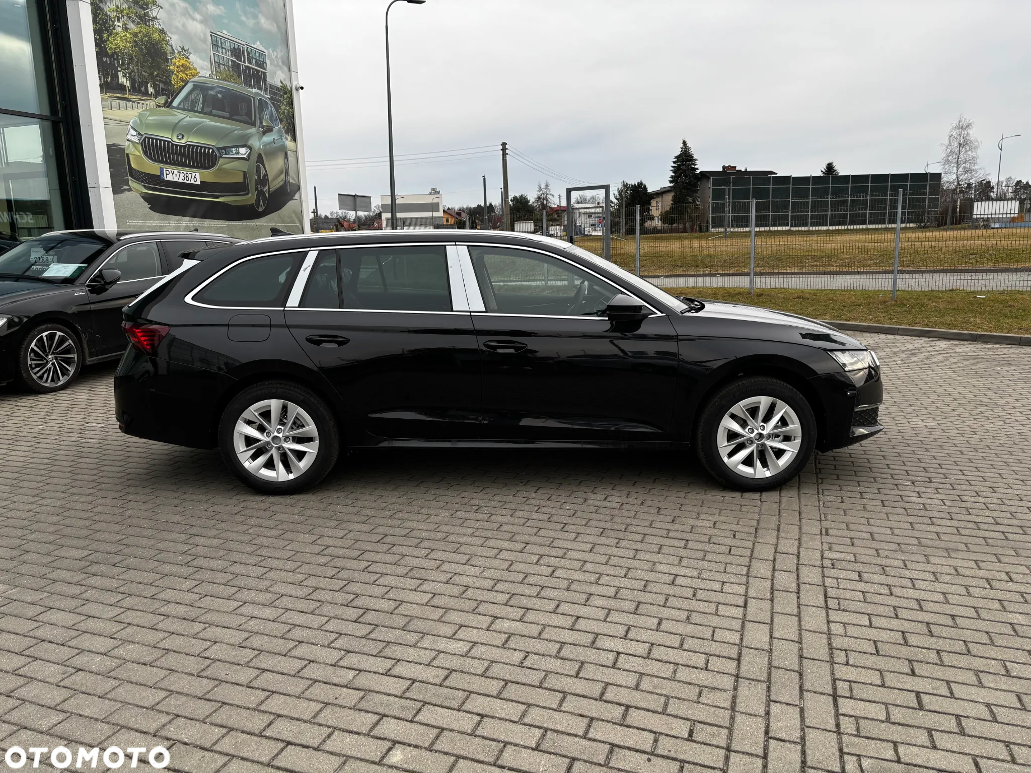 Skoda Octavia 1.5 TSI mHEV Selection DSG - 9