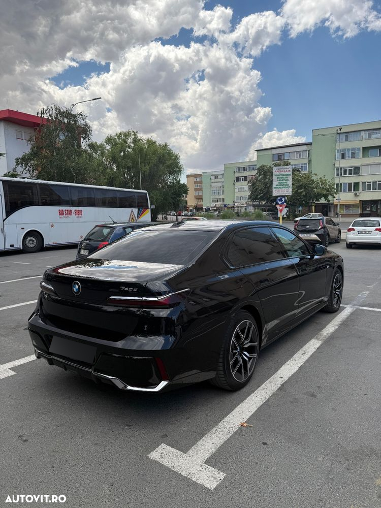 BMW Seria 7 740d xDrive MHEV - 20