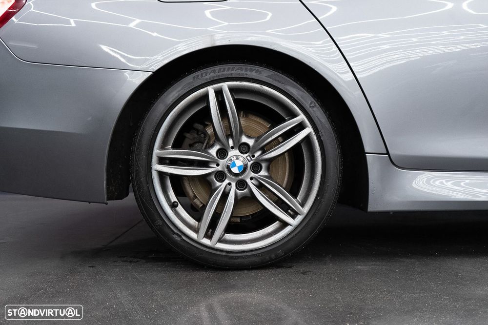 BMW 525 d Pack M Auto - 13