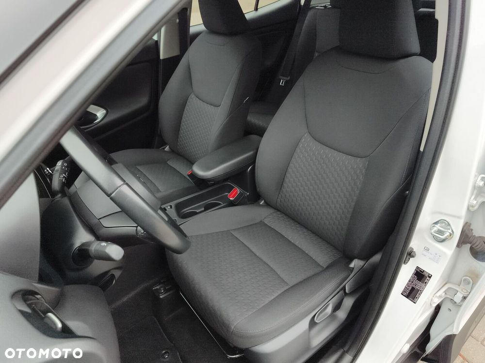 Toyota Yaris Cross - 18