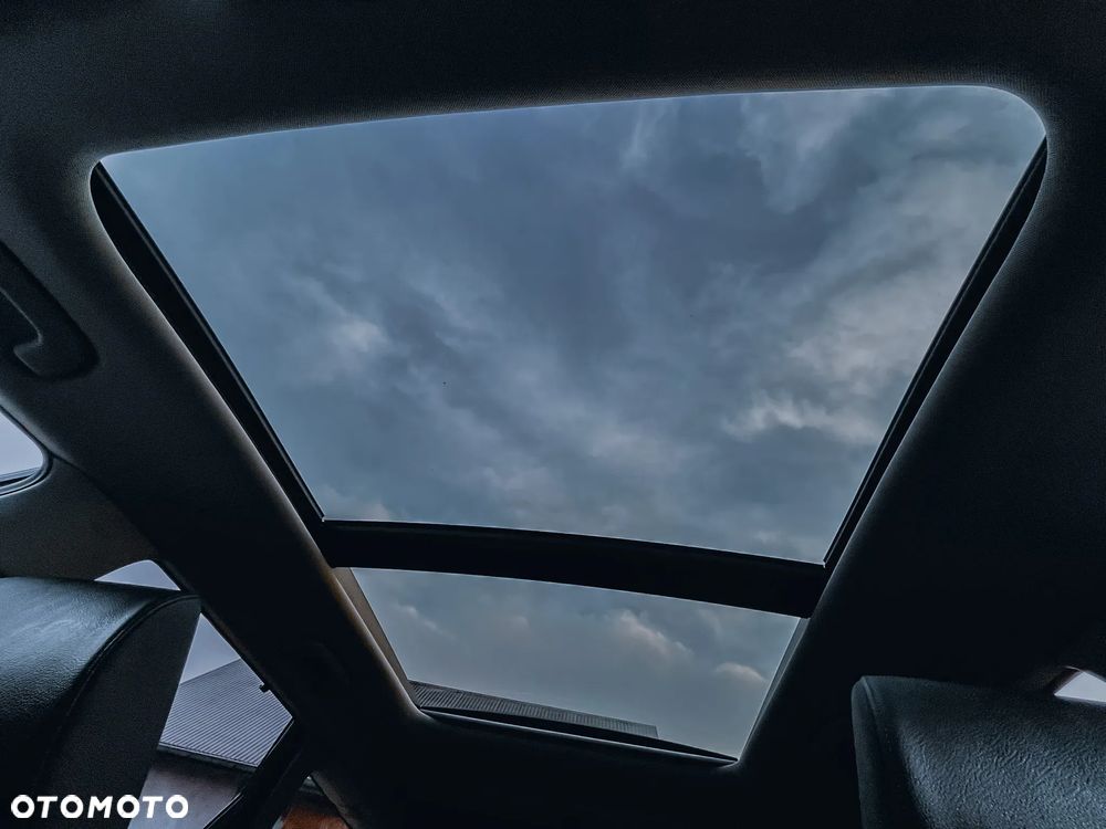 Kia Optima Plug-in Hybrid - 28