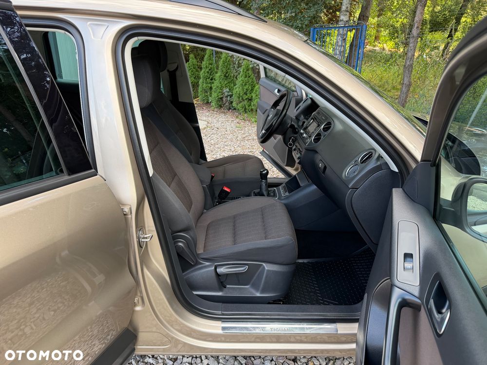 Volkswagen Tiguan - 14