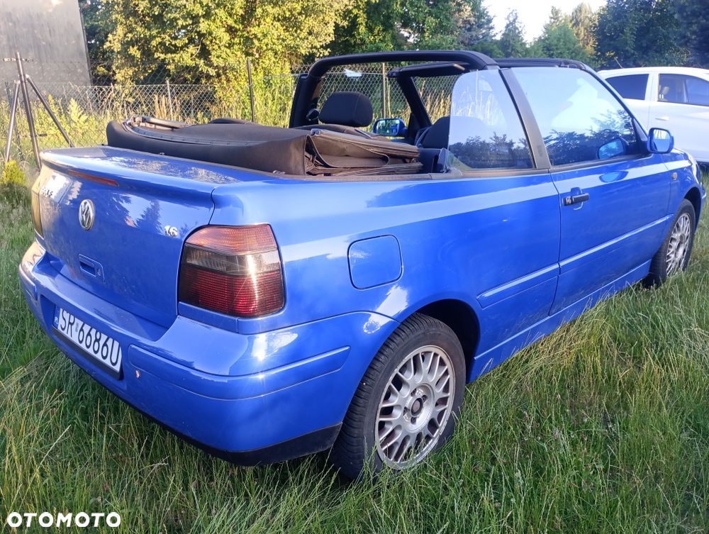 Volkswagen Golf Cabrio - 1