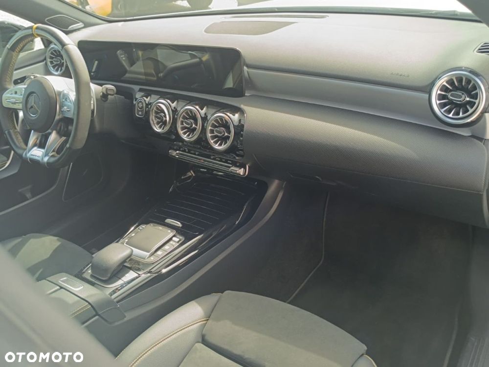 Mercedes-Benz Klasa A 45 S AMG 4-Matic 8G-DCT - 26