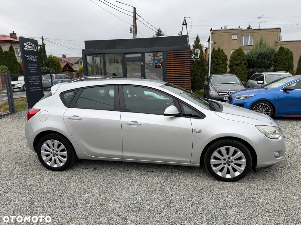 Opel Astra - 9