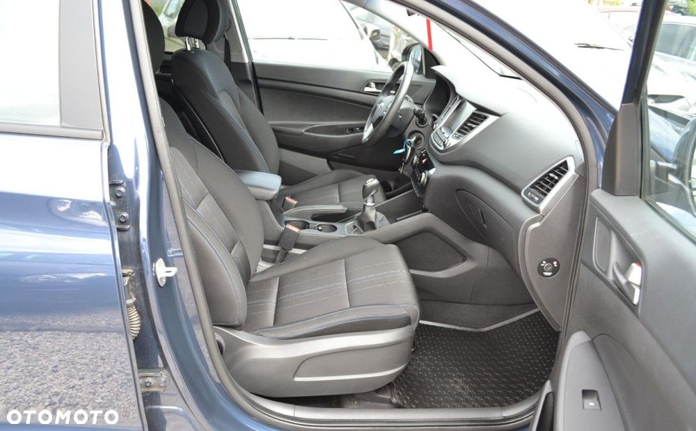 Hyundai Tucson blue 1.6 GDi 2WD Navi - 33