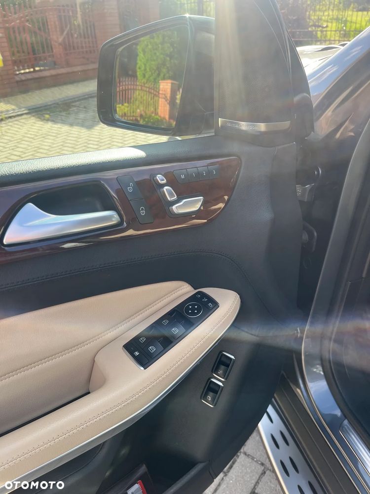 Mercedes-Benz GLS 500 4-Matic - 11