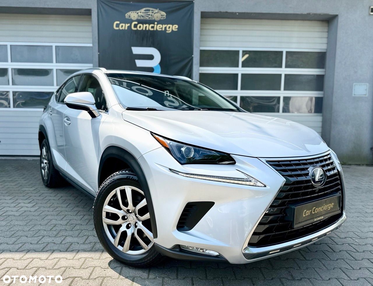 Lexus NX 300h Comfort AWD - 1