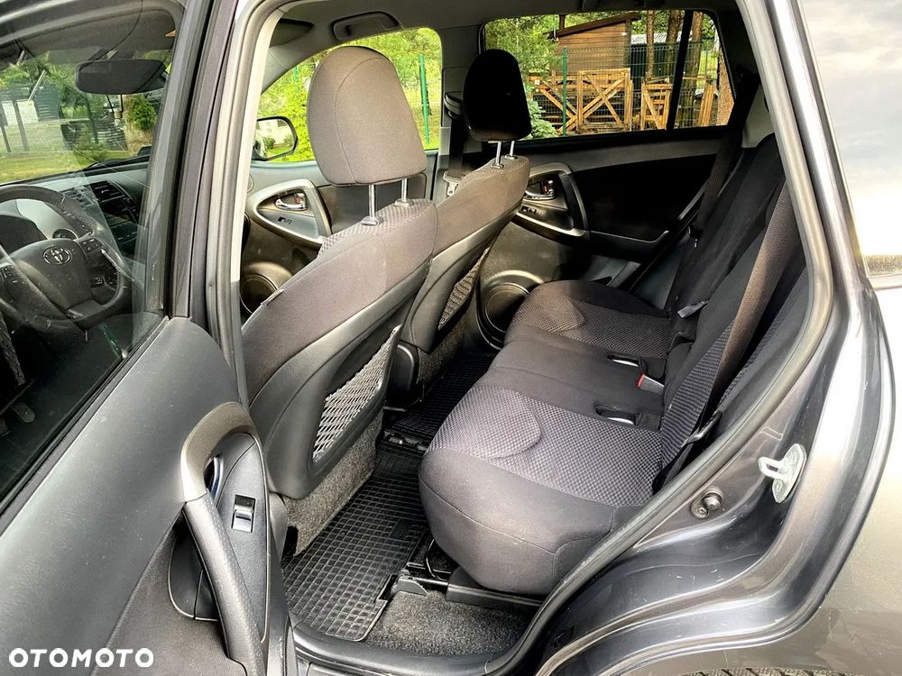Toyota RAV4 2.2 D-CAT Premium - 27