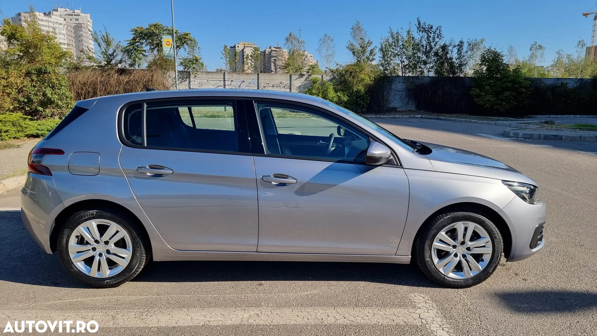 Peugeot 308 1.2 L PureTech Turbo S&S Allure - 7