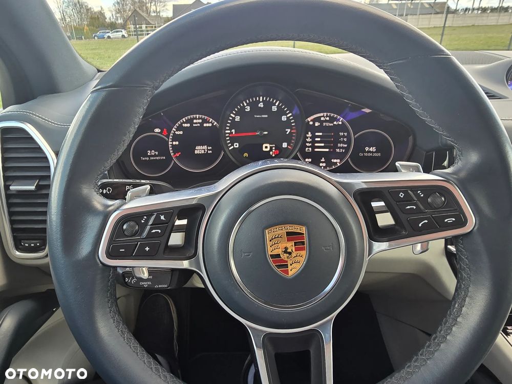 Porsche Cayenne Platinum Edition - 4