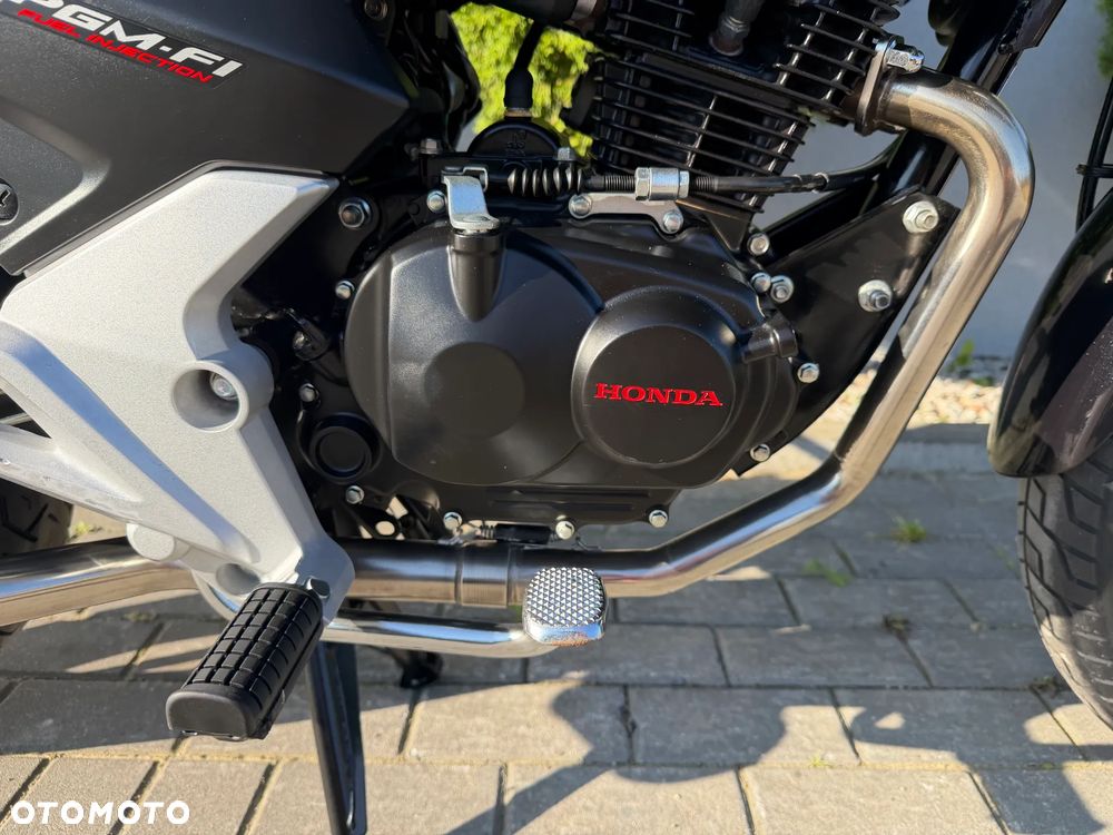 Honda CBF - 16