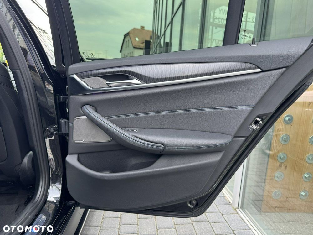 BMW Seria 5 530i xDrive GPF M Sport sport - 16