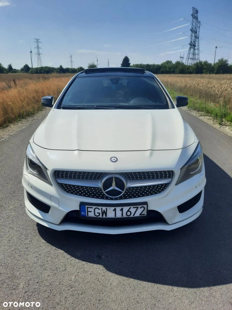 Mercedes-Benz CLA 200 7G-DCT AMG Line - 1