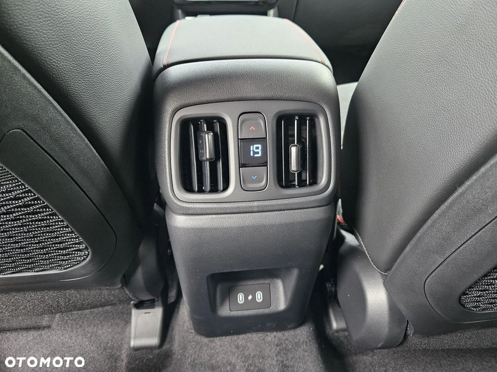 Hyundai Tucson 1.6 T-GDi N-Line 2WD DCT - 14