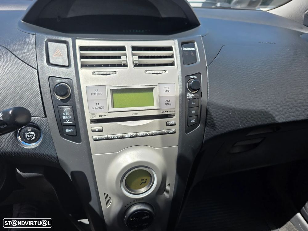Toyota Yaris 1.0 VVT-i AC - 5