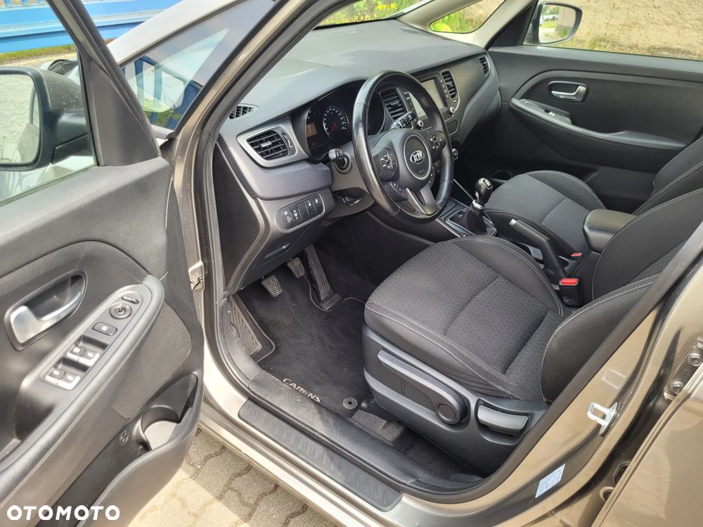 Kia Carens 1.6 GDI ISG Vision - 9