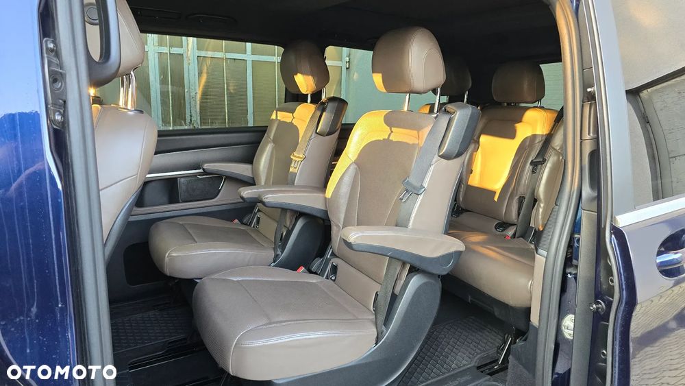 Mercedes-Benz Klasa V 300 d 4-Matic Avantgarde 9G-Tronic (d³ugi) - 14
