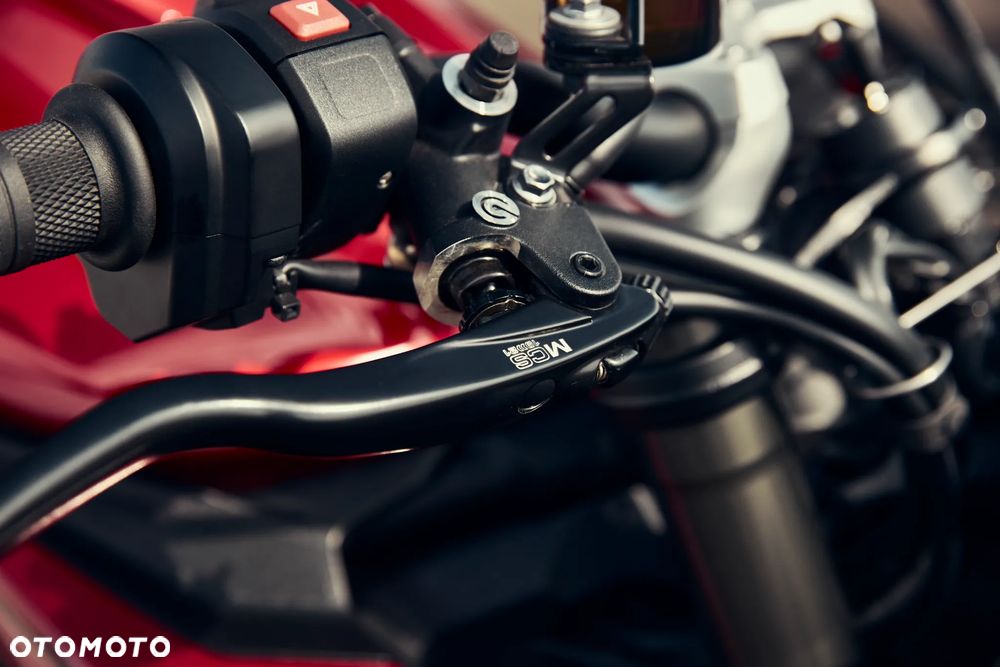 Triumph Street Triple - 21