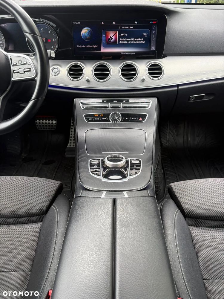 Mercedes-Benz Klasa E 220 d Business Edition 9G-TRONIC - 19