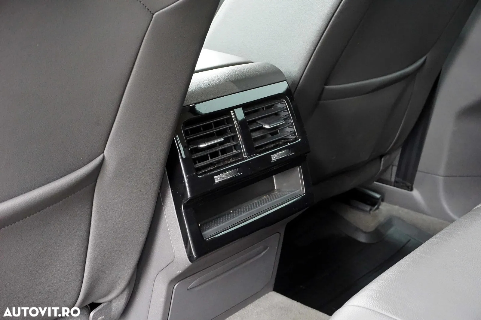 Volkswagen Touareg V6 TDI Elegance - 18