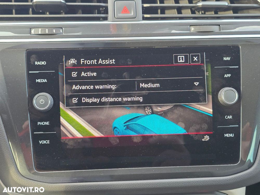 Volkswagen Tiguan - 23