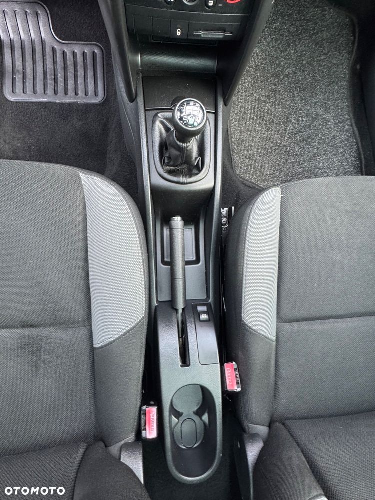 Peugeot 207 95 VTi Urban Style - 13