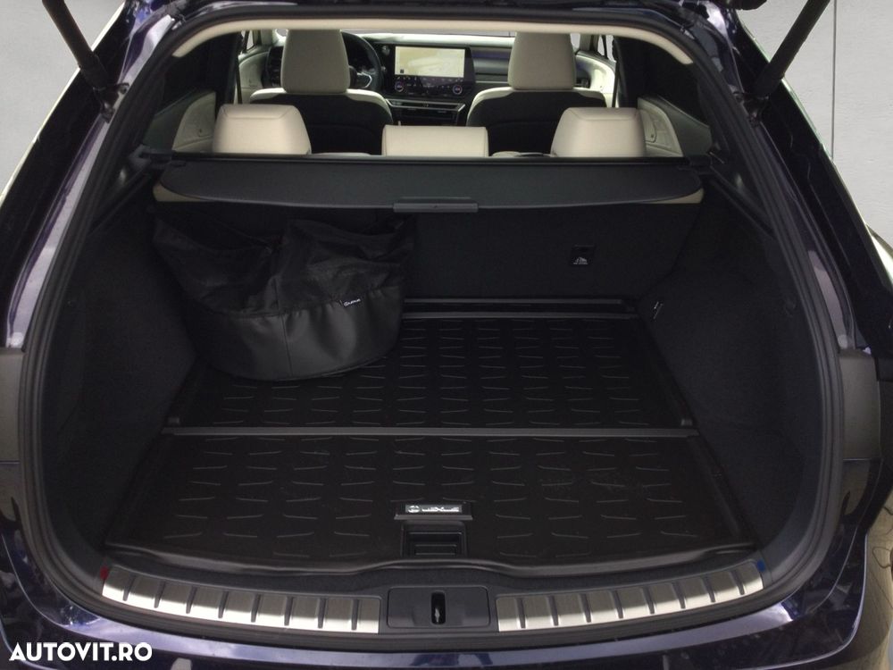 Lexus Seria RX 450h+ (Plug-in-Hybrid) Luxury Line - 20