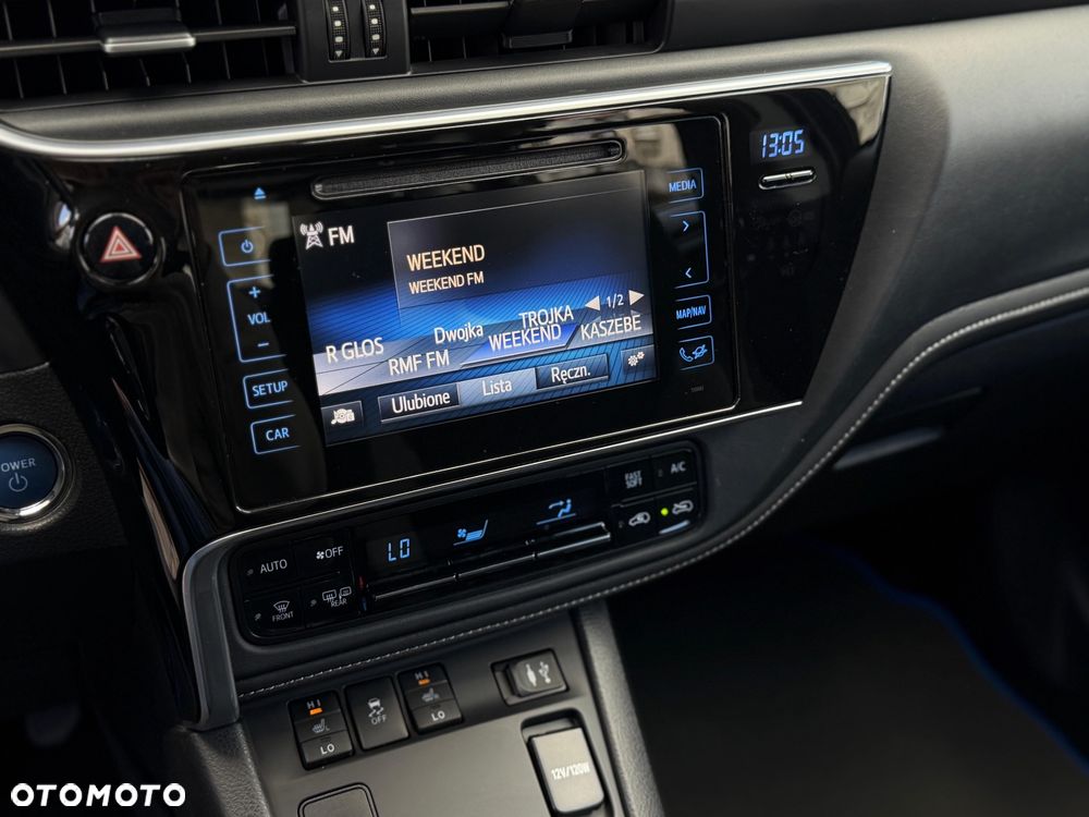 Toyota Auris - 16