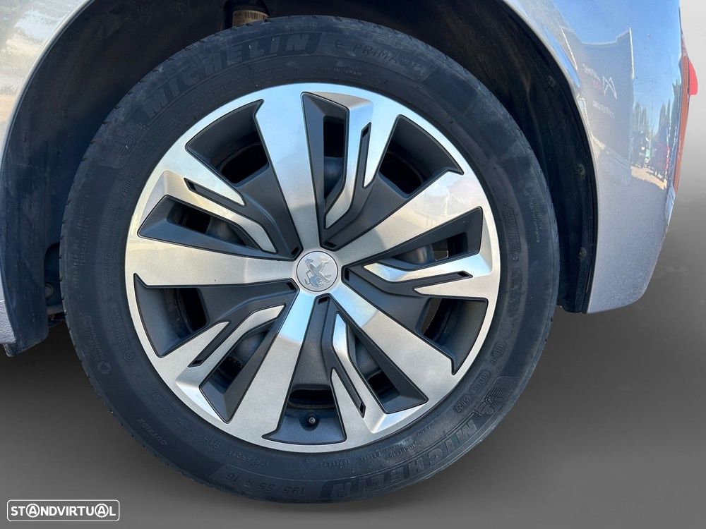 Peugeot 208 1.2 PureTech Active Pack - 14